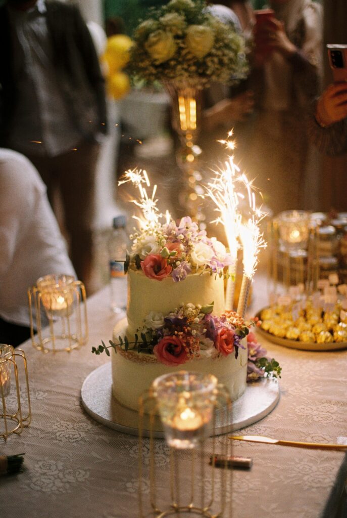 20 Stunning Anniversary Cake Images to Inspire Your Perfect Celebration 8 pexels tubiderler 19481253